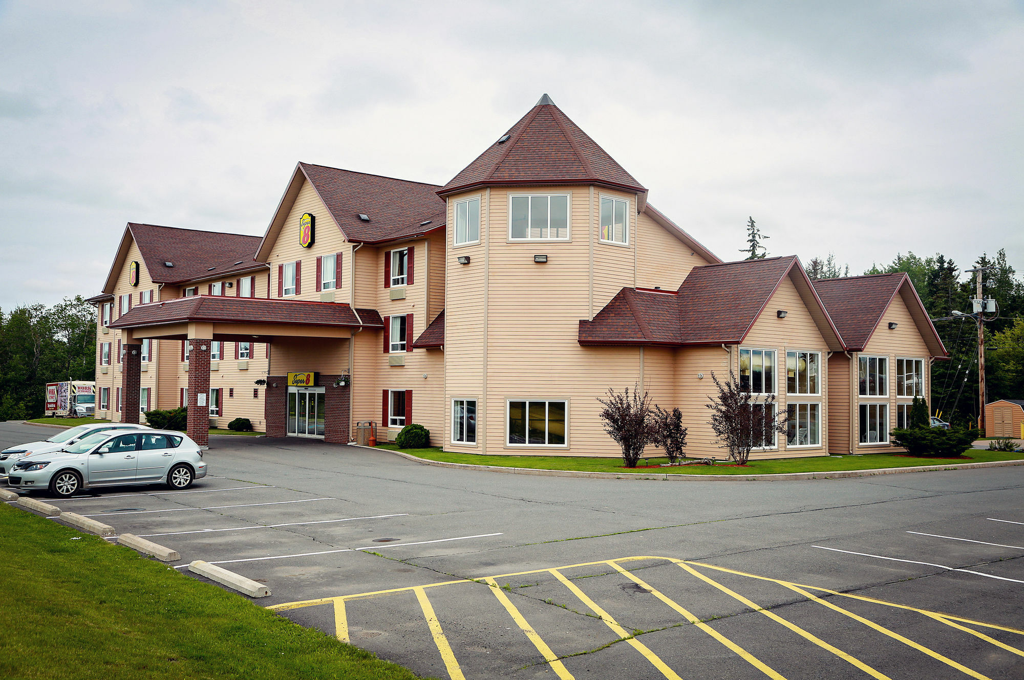 Super 8 By Wyndham Amherst Ns Hotel Exterior photo